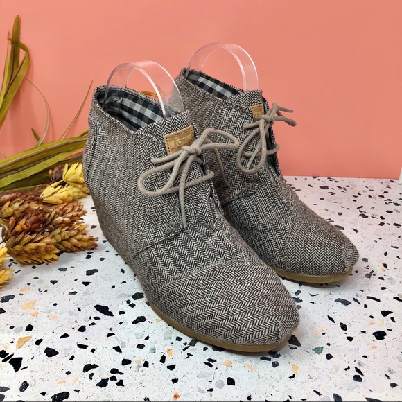 Toms Shoes - Toms Herringbone Desert Wedge Booties Sz 8